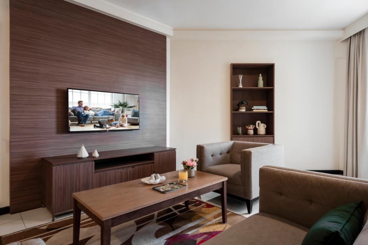 One-Bedroom Premier Twin