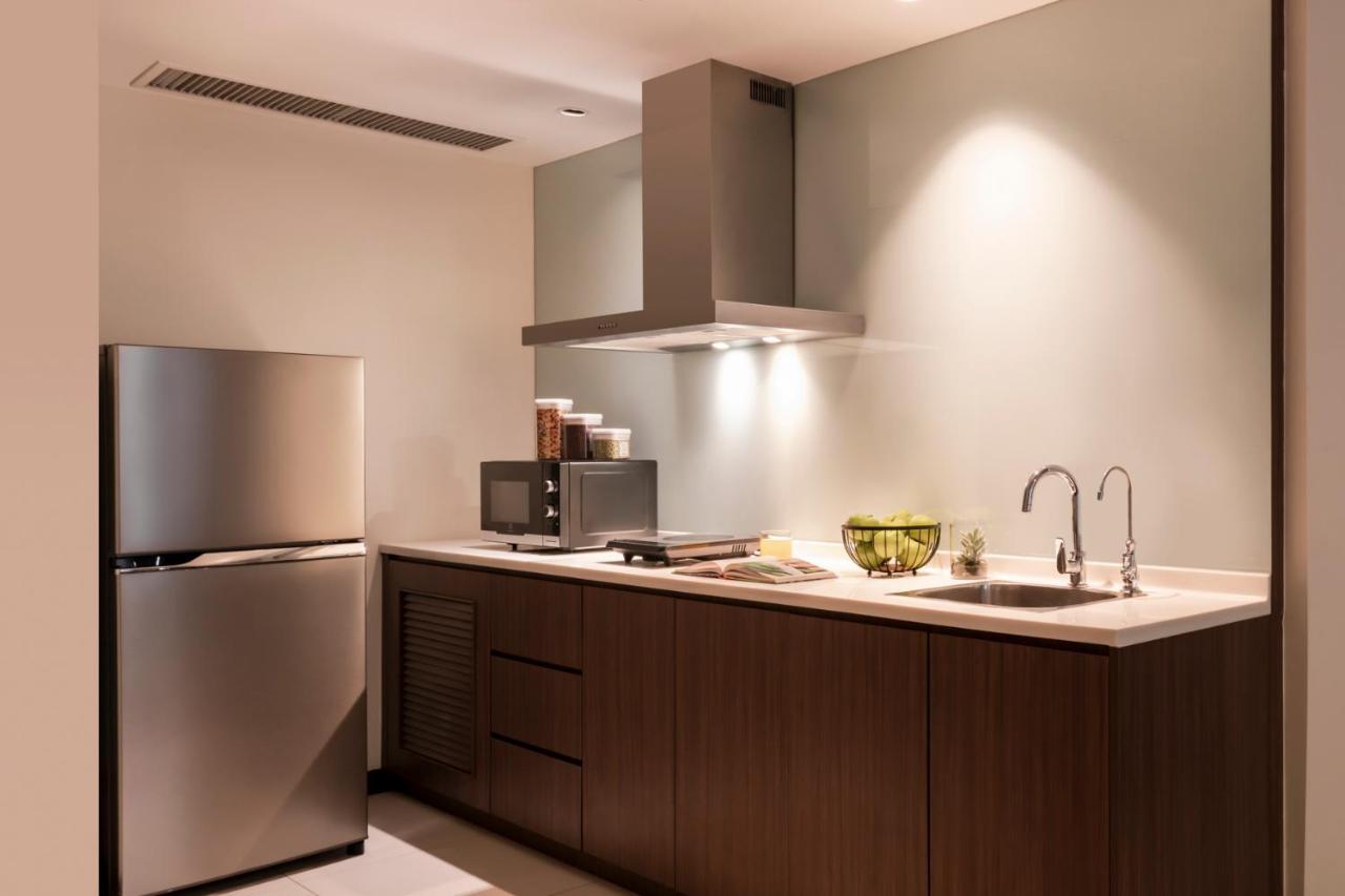 One-Bedroom Premier Twin